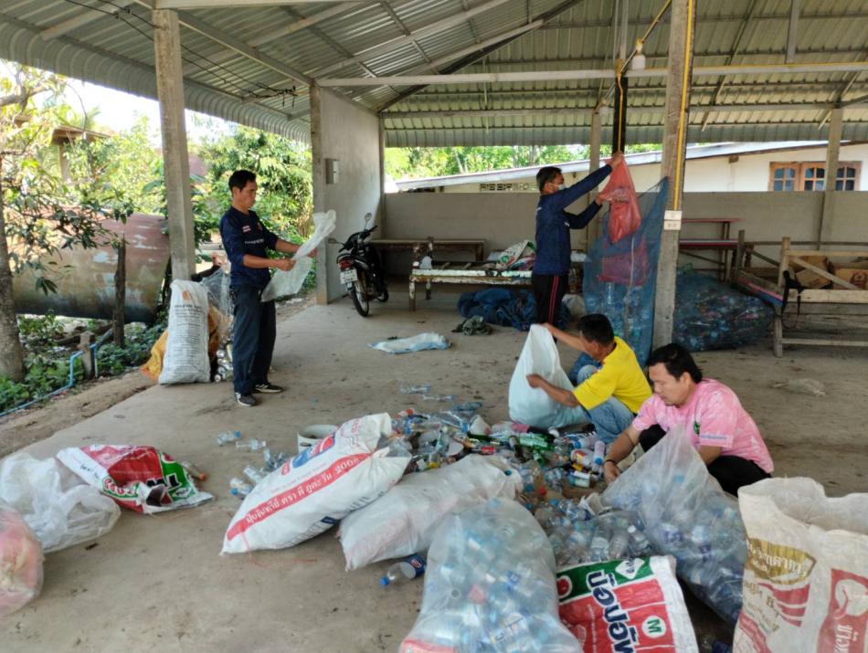กองทุนขยะชุมชนตำบลหนองแคนรับซื้อขยะ